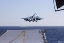 Tàu sân bay Kuznetsov đang làm gì ở Syria?