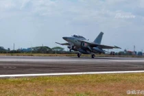 Cận cảnh phi cơ siêu thanh đầu tiên do Hàn Quốc chế tạo