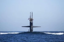 Cận cảnh tàu ngầm hạt nhân Mỹ viếng thăm Australia