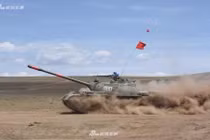 Mục kích xe tăng T-72 "quyết đấu" T-55 kiếm suất dự Tank biathlon
