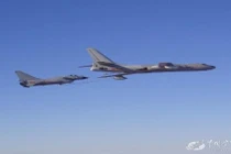 Choáng nặng: J-10 Trung Quốc chỉ bay được liên tục ba tiếng