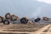 Ảnh bộ binh cơ giới Đài Loan phô diễn "hỏa đồ trận"