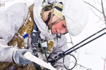 Ngắm trai tài, gái sắc Quân đội Na Uy khoe tài thao lược