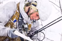 Ngắm trai tài, gái sắc Quân đội Na Uy khoe tài thao lược