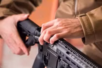 Quân đội Ukraine "thay máu", thay luôn cả AK-74