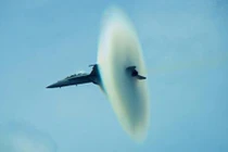 Kỳ tích: Gầm một tiếng, F-16 khiến 500 lính tháo chạy