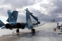 Huy hoàng 40 năm "chúa tể bầu trời" Su-27