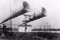 Soi dàn thiết bị định vị máy bay địch thời hoàng kim