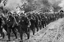 9 cuộc chiến dai dẳng nhất lịch sử nhân loại 