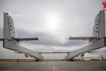 Mỹ ra mắt bệ phóng trên không lớn nhất thế giới