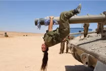 Điều bất ngờ trong các xe tăng tốt nhất thế giới của Israel