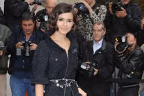 Sao sùng bái túi hàng hiệu nào?