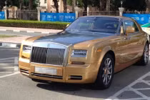 Dàn xe siêu khủng phô đẳng cấp... sinh viên trọc phú