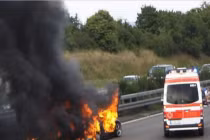 Siêu bò Lamborghini Murcielago cháy ngùn ngụt, hun chết 2 người 