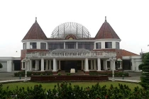 Casino cho người Việt, lợi thuộc về ai?