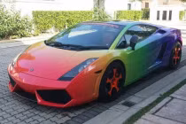 Siêu xe Lamborghini 7 sắc cầu vồng rực rỡ tại Malaysia