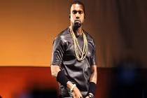 Người tình của Kim "siêu vòng ba" bị kiện