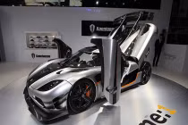 Koenigsegg One:1 bán 4 xe đầu tiên giá 16 triệu USD