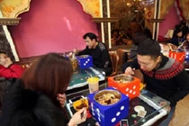 Cực độc nhà hàng mang phong cách sòng bạc