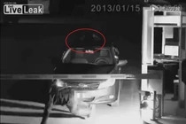 Nữ quái xế giả hồn ma hòng trốn phí cầu đường