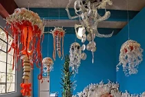 Tận mục ngôi nhà rác thải cực hot