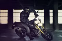 Đập hộp “hàng nóng” Yamaha dành cho dân chơi