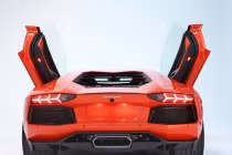 Sắp có Lamborghini Aventador SV mới: Nhẹ và bốc hơn
