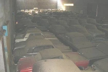 Mua nhà bỏ hoang, “trúng” dàn xế cổ triệu đô