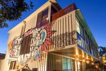 Biệt thự 20 tỷ đồng làm từ container