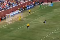 Xem cú đá penalty thảm họa khiến Manchester City ôm hận