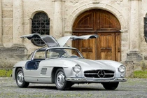 Lộ diện loạt xe cổ, hàng cực hiếm sắp bán đấu giá 