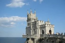 Lâu đài Thiên Nga lộng lẫy giữa thành phố Crimea