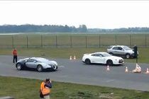 Nissan GT-R đối đầu với vua tốc độ Bugatti Veyron