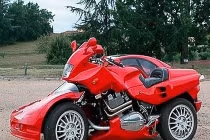 Siêu phẩm quái dị Ferrari “lai” mô tô 