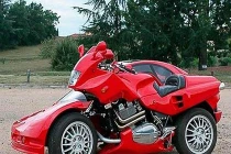 Siêu phẩm quái dị Ferrari “lai” mô tô 