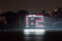 Audi A8 cổ vũ World Cup siêu dị bằng đèn "ma trận"