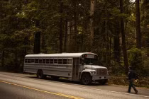 Biến xe buýt cũ thành khách sạn tiện nghi