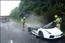 Thêm 2 siêu xe đo đường vì lái ẩu