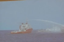 Video: Tàu Trung Quốc chủ động đâm toác tàu Việt Nam