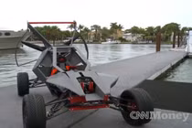 Ôtô biết bay có 1-0-2 của kỹ sư mê tốc độ