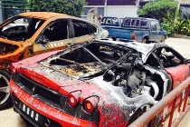 Đấu giá “xịt”, hàng loạt xế sang cháy ngùn ngụt