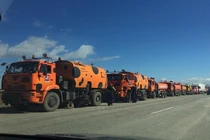 Đoàn xe vận tải Nga ồ ạt đổ vào Crimea