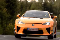 Tận mục tốc độ kinh hoàng của siêu xe Lexus LFA 