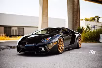 Lamborghini Aventador siêu độc, siêu đắt với bánh xe dát vàng