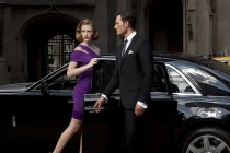 Tỷ phú độc thân thường tụ tập ở đâu?