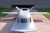 Phi đội bay siêu dị làm chao đảo bầu trời