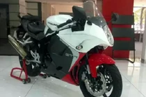  Phát sốt với moto Hàn Quốc Hyosung GT250R hơn 100 triệu đồng
