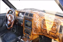 Nội thất trạm khắc gỗ cực độc của xế hộp Huyndai 