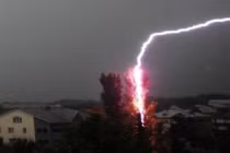 Hòa Bình: Người phụ nữ bị sét đánh tử vong