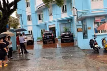 Lào Cai: Nam thanh niên cầm kiếm cướp ngân hàng